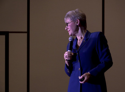 Executive Speech Coach & Hall of Fame Keynote Speaker, Patricia Fripp, CSP, CPAE